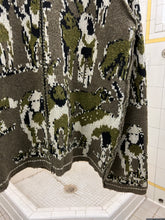 Load image into Gallery viewer, 2000s Griffin Zippered Intarsia Camo Knit Jacket - Size M
