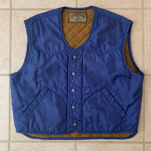 Load image into Gallery viewer, 1990s Armani Quilted Textured Nylon Vest - Size L