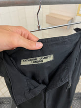 Load image into Gallery viewer, 1990s Katharine Hamnett Light Pocket Pleated Trousers - Size M