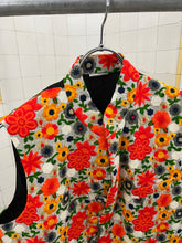 Load image into Gallery viewer, ss2018 Comme des Garcons Homme Plus Vibrant Toned Embroidered Vest - Size S