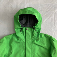 Load image into Gallery viewer, ss2005 Junya Watanabe x Goretex x Goldwin Slime Green Convertible Bag Jacket - Size S