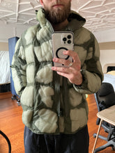 Load image into Gallery viewer, 2000s Vintage Jipijapa Reversible X-Ray Puffer Jacket - Size L