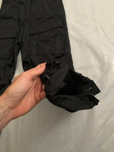 Load image into Gallery viewer, ss2007 Issey Miyake Textured Nylon Tactical Black Pants - Size L