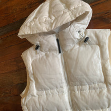 Load image into Gallery viewer, aw1999 Issey Miyake Translucent White Down Vest - Size M