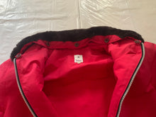 Load image into Gallery viewer, 2000s Vintage Jipijapa Red Nylon Backzip Jacket with Removable Fur Collar - Size M