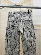 Load image into Gallery viewer, 2000s Issey Miyake APOC Woven Snow Camo Cargo Pants - Size M