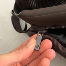 Load image into Gallery viewer, 2000s Mandarina Duck Plum Ballistic Nylon Holster Bag - Size OS