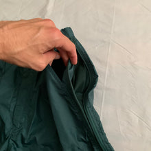 Load image into Gallery viewer, 1990s Final Home Forest Green Survival Shorts - Size M
