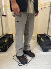 Load image into Gallery viewer, 2000s Samsonite ‘Travel Wear’ Cotton Cargo Pants - Size L