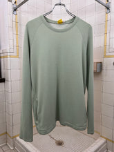 Load image into Gallery viewer, 2000s Mandarina Duck Crewneck with Hidden Side Seam Mesh Pockets - Size L