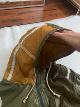 Load image into Gallery viewer, 2000s Vintage Jipijapa British Reconstructed Parachute Fabric Jacket - Size L