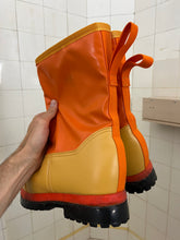 Load image into Gallery viewer, Vintage Asics W-DX 2 Arctic Boots - Size 10