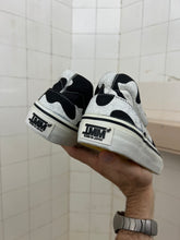 Load image into Gallery viewer, ss2000 Issey Miyake x Takashi Murakami Hand Painted Black and White Slip-ons - Size 9
