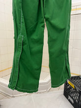 Load image into Gallery viewer, ss2007 Issey Miyake Green Darted Knee Cargo Pants - Size M