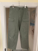 Load image into Gallery viewer, 1999 General Research Faded Sage Ripstop Cargo Pants - Size M