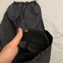 Load image into Gallery viewer, aw2000 Issey Miyake Black Technical Trackpants - Size M