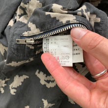 Load image into Gallery viewer, ss1995 CDGH+ Digi Camo Jacket - Size M