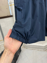 Load image into Gallery viewer, 2000s Samsonite ‘Travel Wear’ Packable Quarter Zip Windbreaker - Size L