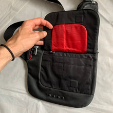 Load image into Gallery viewer, 2000s Vintage TUMI T-TECH 5135D Black Saddle Bag - Size OS