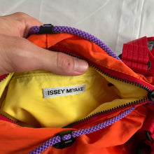 Load image into Gallery viewer, ss2004 Issey Miyake Modular Funky Bungee Cord Traveler Bag - Size OS