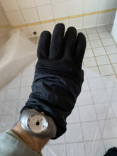 Load image into Gallery viewer, ~aw2000 Issey Miyake Black Technical Gloves - Size OS