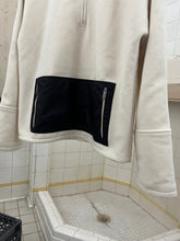 Load image into Gallery viewer, 2000s Samsonite ‘Travel Wear’ White Fleece Pullover - Size S
