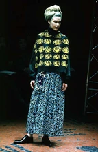 Load image into Gallery viewer, aw1996 CDG Cropped Flower Intarsia Sweater - Size M