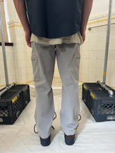Load image into Gallery viewer, 2000s Samsonite ‘Travel Wear’ Cotton Cargo Pants - Size L