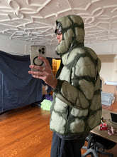 Load image into Gallery viewer, 2000s Vintage Jipijapa Reversible X-Ray Puffer Jacket - Size L