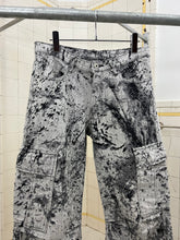 Load image into Gallery viewer, 2000s Issey Miyake APOC Woven Snow Camo Cargo Pants - Size M
