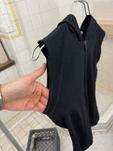 Load image into Gallery viewer, Late 1990s Mandarina Duck Cropped Hooded Muscle Pullover Tank - Size XS