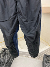 Load image into Gallery viewer, 1990s Vintage Destroy Navy Two-Tone Nylon Cotton Sweatpants - Size L