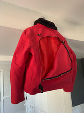 Load image into Gallery viewer, 2000s Vintage Jipijapa Red Nylon Backzip Jacket with Removable Fur Collar - Size M