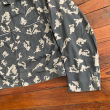 Load image into Gallery viewer, ss1995 CDGH+ Digi Camo Jacket - Size M