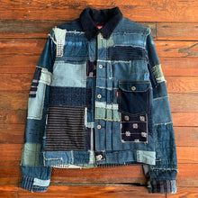 Load image into Gallery viewer, ss2015 Junya Watanabe x Levi's Indigo Boro Trucker Jacket - Size M