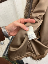 Load image into Gallery viewer, 1990s Armani Furry Jacket Liner - Size L