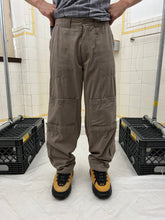 Load image into Gallery viewer, 2000s Vintage Longboard Light Brown Cargo Pants - Size M