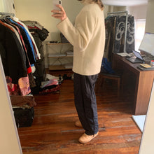 Load image into Gallery viewer, aw1999 Yohji Yamamoto Cream Wool Sweater - Size M