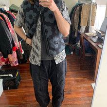 Load image into Gallery viewer, 1980s Issey Miyake Grey Oversized Printed Shirt - Size L