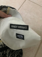 Load image into Gallery viewer, aw2010 Issey Miyake APOC Electric Woven Denim - Size M
