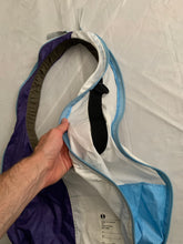 Load image into Gallery viewer, 1990s Final Home Oval Duffle Bag - Size OS
