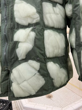 Load image into Gallery viewer, 2000s Vintage Jipijapa Reversible X-Ray Puffer Jacket - Size L