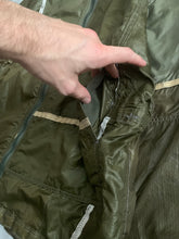 Load image into Gallery viewer, 2000s Vintage Jipijapa British Reconstructed Parachute Fabric Jacket - Size L