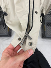 Load image into Gallery viewer, 2000s Samsonite 'Travel Wear' Khaki Hooded Windbreaker - Size L
