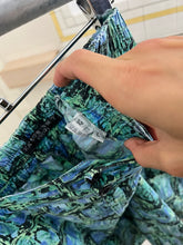 Load image into Gallery viewer, 1990s Katharine Hamnett Blue Hawaiian Print Shorts - Size M