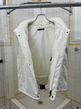 Load image into Gallery viewer, 2000s Samsonite ‘Travel Wear’ Padded Vest - Size M