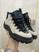 Load image into Gallery viewer, 2000s Oakley ‘Nail’ Mid Sneaker - Size 7 US