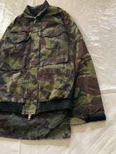 Load image into Gallery viewer, 2000s Vintage Griffin DPM Jacket with Hidden Inside Back Pocket - Size M