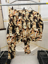 Load image into Gallery viewer, aw2010 Issey Miyake Articulated Nylon Lava Graphic Pant - Size L