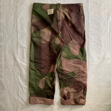 Load image into Gallery viewer, 1940s Vintage WW2 British SAS Brush Camo Pants - Size XXL